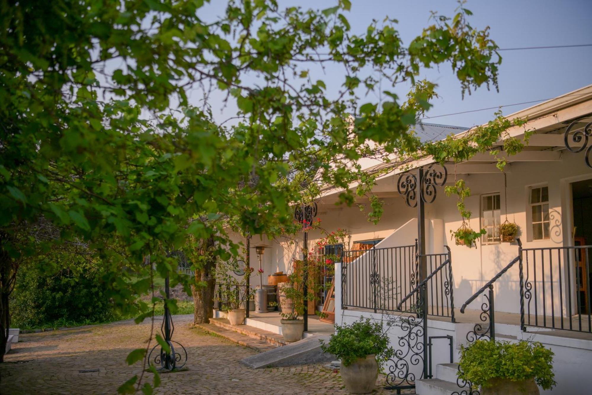 San Gabriel Homestead Сомерсет-Уэст Экстерьер фото